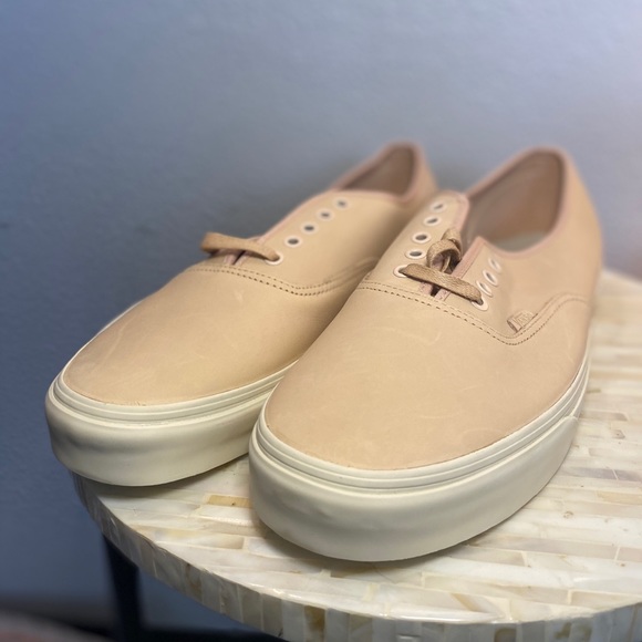 brand new leather vans - Picture 1 of 5